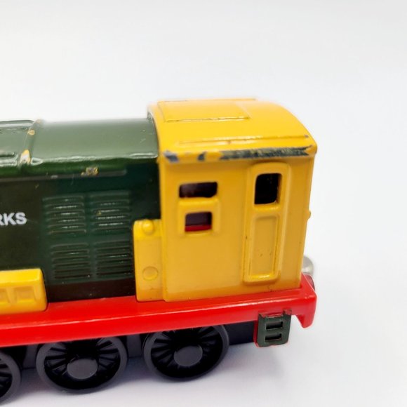 Learning Curve Gullane Thomas & Friends Take-n-Play Iron Arry Diecast Train 2005 - Picture 9 of 9